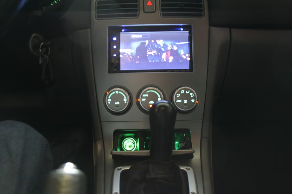 ('03'05) 05 FXT, Cigarette/Acc Lighter illuminated? Subaru